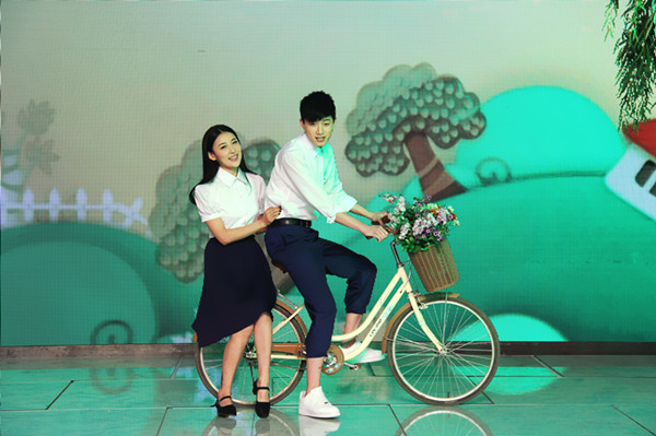 于吉林省白城市,中国内地影视男歌手,演员,毕业于长春市公共关系学校