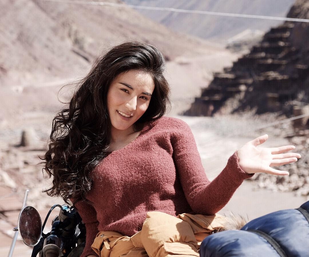  p data-id="gnx3sash6d">德姬,出生于四川省阿坝藏族羌族自治州,毕业