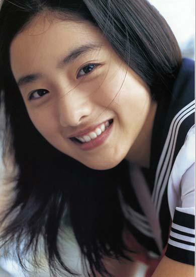  p data-id="gnuaou7e39">石原里美,1986年12月24日出生于日本东京都