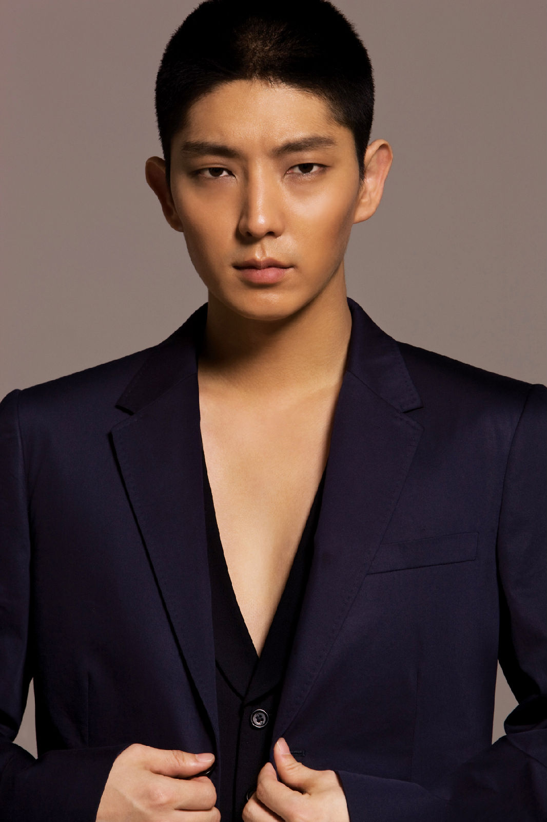  p>李准基 i>(         ,lee joon gi /i>),1982年4月17日出生于韩国