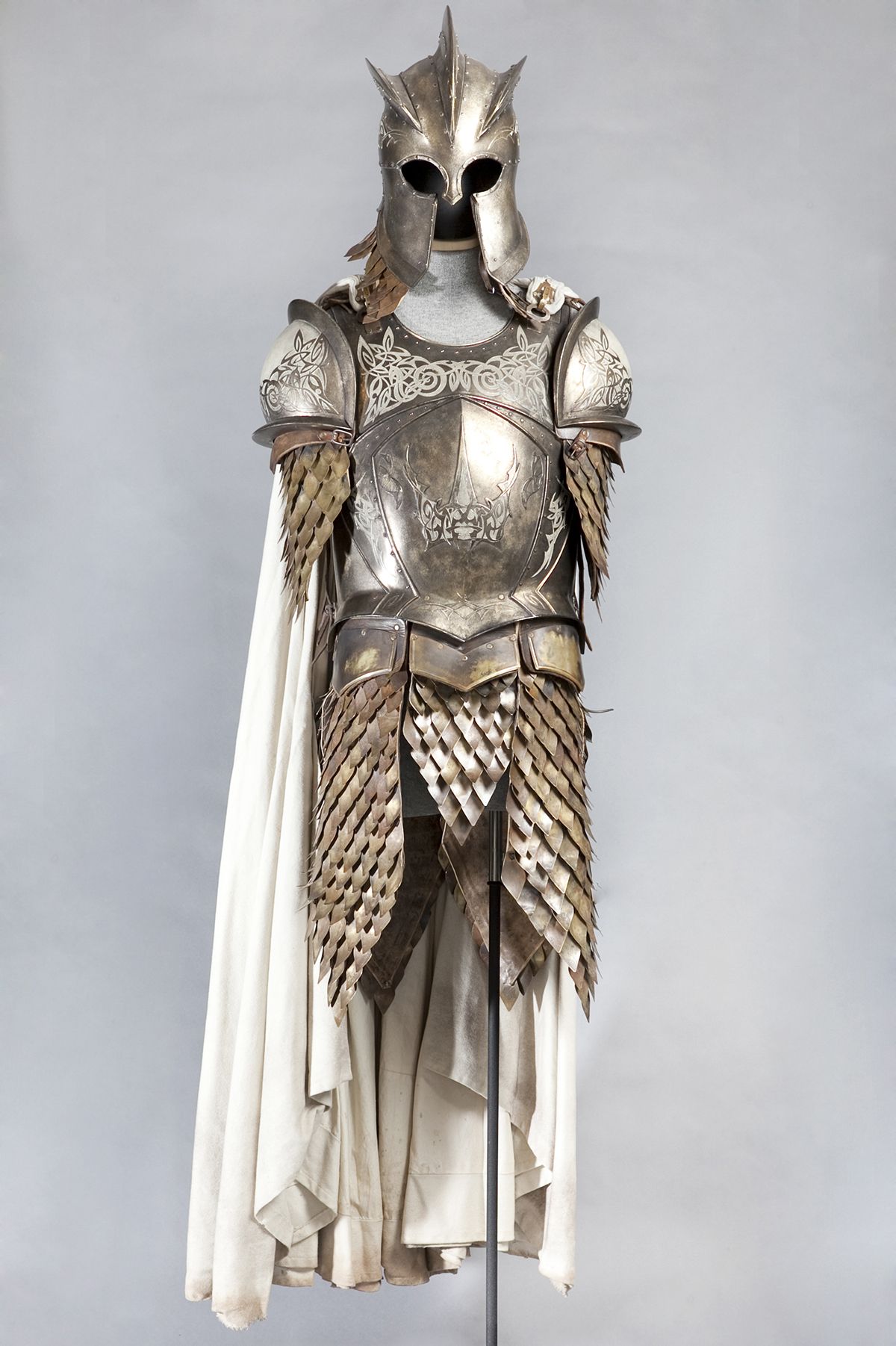  p>圣骑士的原文是paladin,其词根来源于palatinus,palatinus则意为"