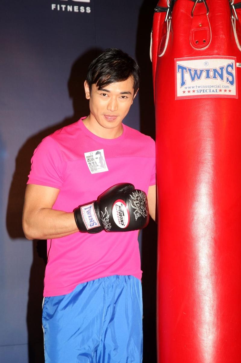 祥兴(stefan wong),原名黄长兴,黄致豪,1978年9月22日出生于中国香港