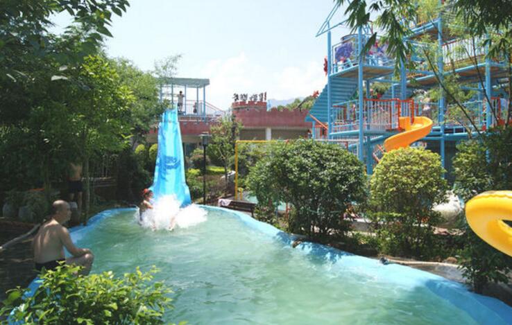  p data-id="gnb5oh0on2">仙家温泉位于平乐县源头镇高龙村,分布在