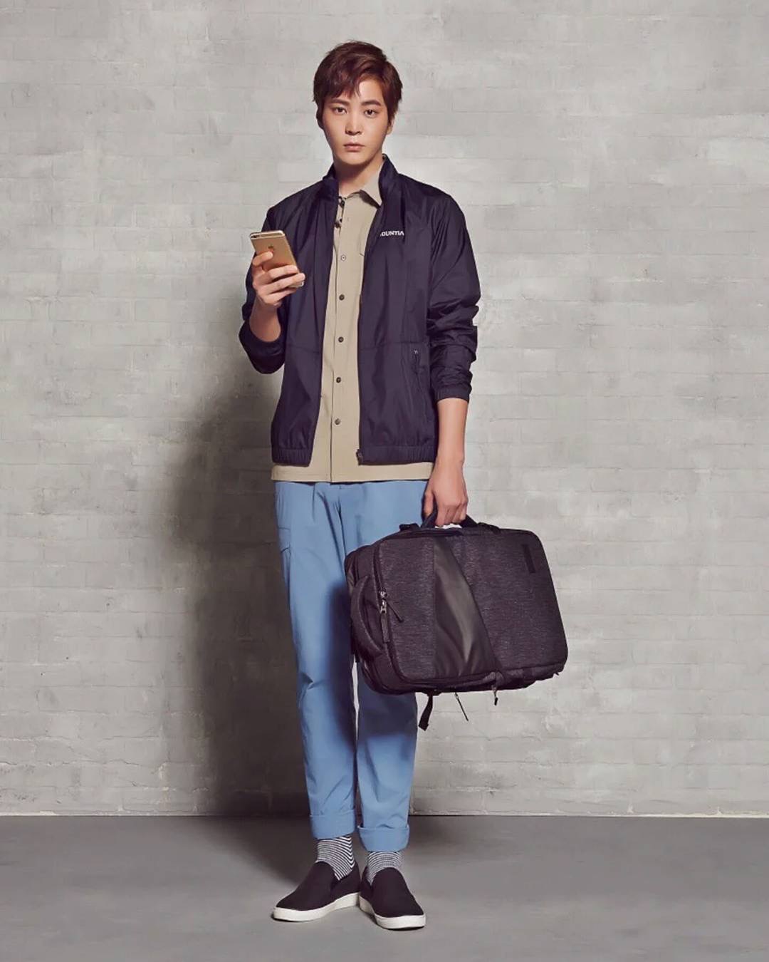  p>周元,1987年9月30日出生于首尔,韩国男演员.