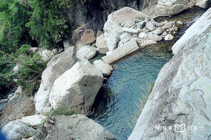  p>东溪大峡谷,坐落于呈祥乡境内,永春县最高山峰雪山之腹,是泉州市