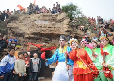  p data-id="gn2y0chrjf">河南鲁山县辛集乡孙义村是我国牛郎织女民间