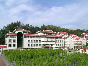  p>十堰市郧阳中学( i>shiyan yunyang high school /i>),简称郧阳
