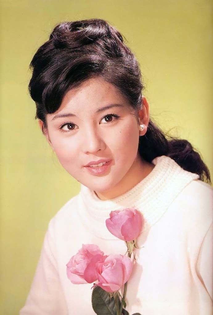  p>吉永小百合,1945年3月13日出生于日本东京都涩谷区,日本演员,歌手