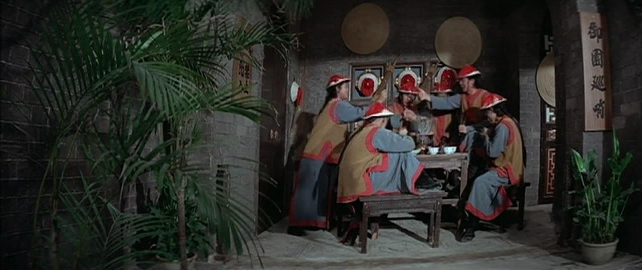  p>《乾隆皇奇遇记》(emperor chien lung)是由王风执导,司徒安编剧