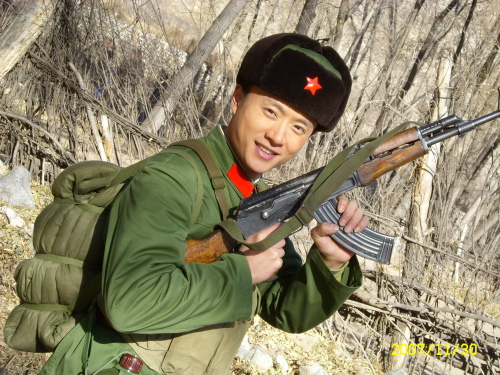  p>《天下兄弟》是江西电视台电视剧制作中心出品,由 a target="