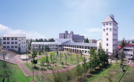 青森大学