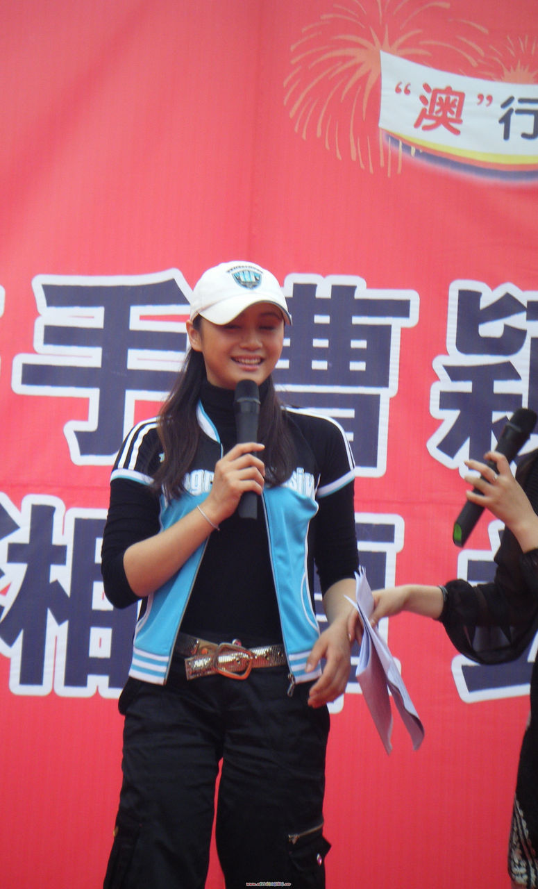  p>曹颖,1974年5月14日出生于北京市,主持人,演员,歌手.