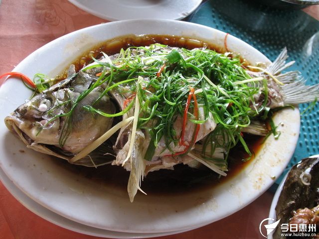 清蒸鲫鱼