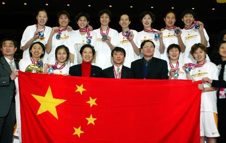  p>中国国家女子篮球队是一支由12名国内优秀女子篮球运动员组成的