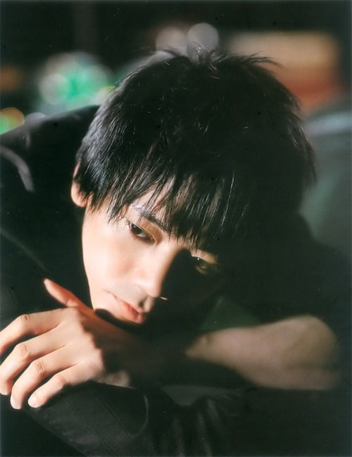  p>信(shin),本名苏见信,1971年5月14日出生于台湾省,中国台湾男歌手