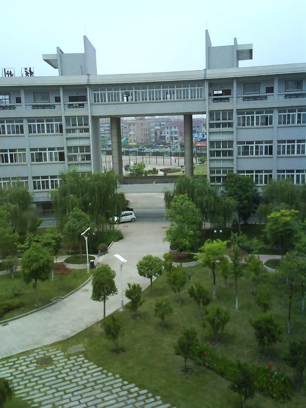  p>杭州市 a target="_blank" href="/item/源清中学">源清中学 /a>建