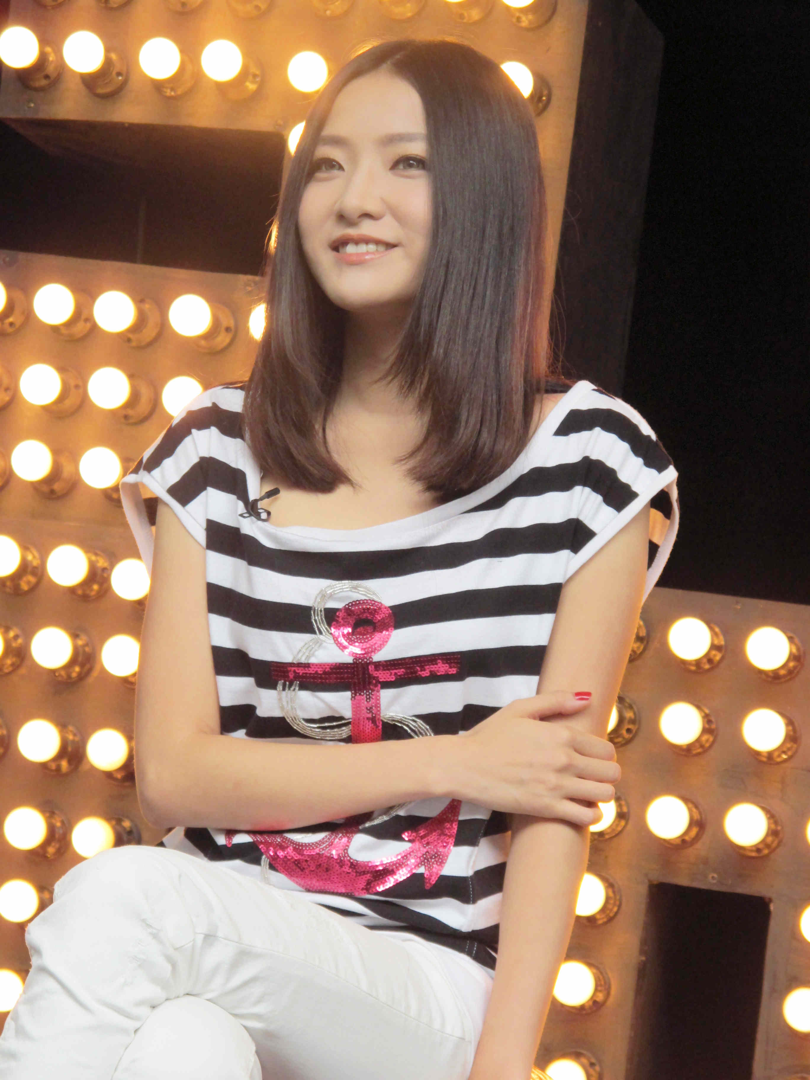  p data-id="gnwsxklryl">张萱妍,1987年7月6日出生于陕西西安,中国