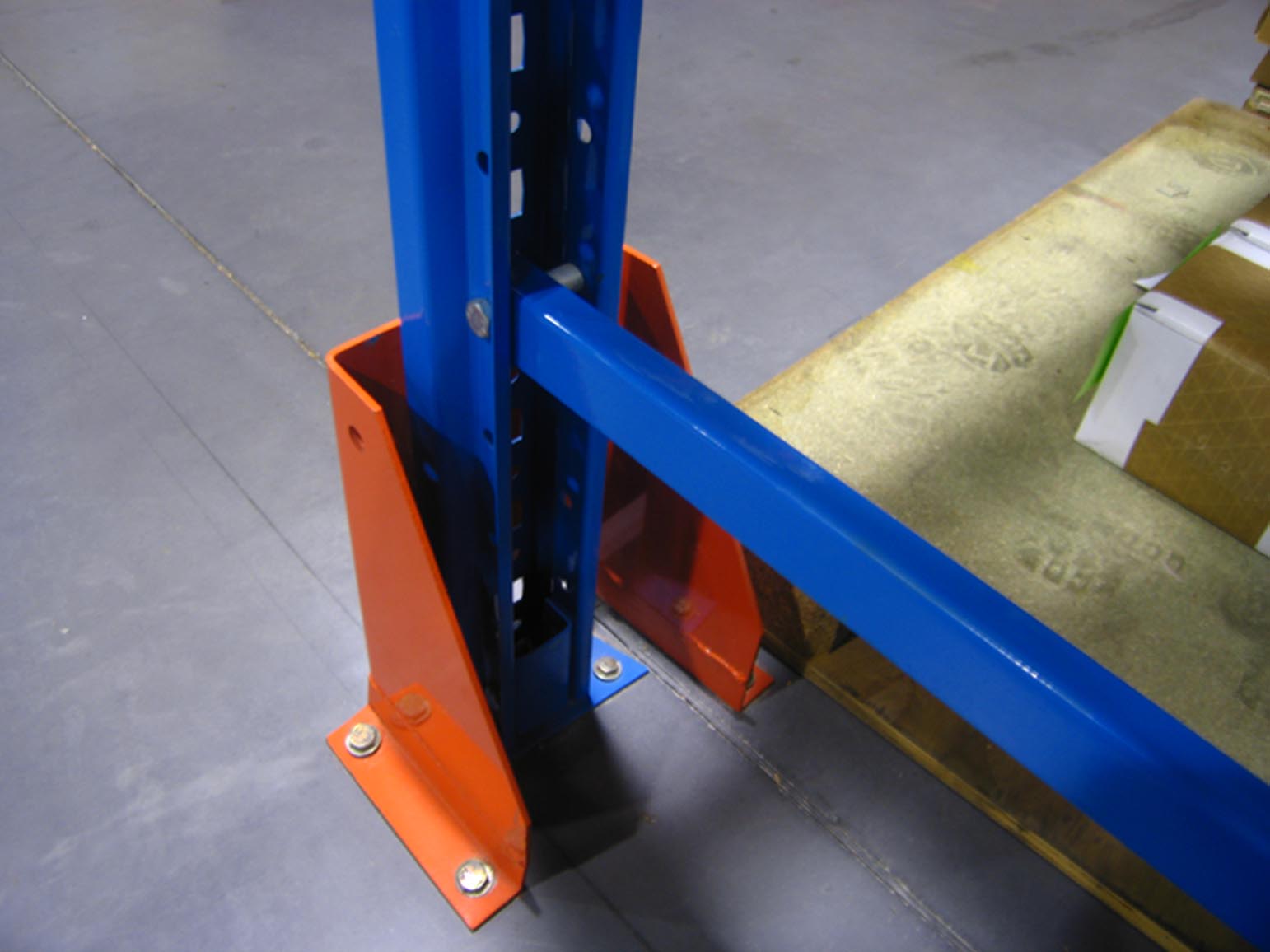 南京翱翔仓储设备有限公司