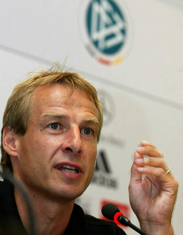  p>尤尔根·克林斯曼(jürgen klinsmann),1964年7月30日出生于德国 a
