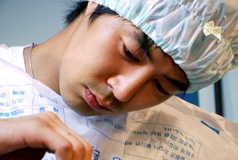 《前进的女高4》主要讲述四个"问题"女高中生和junjin"爸爸:生活在一