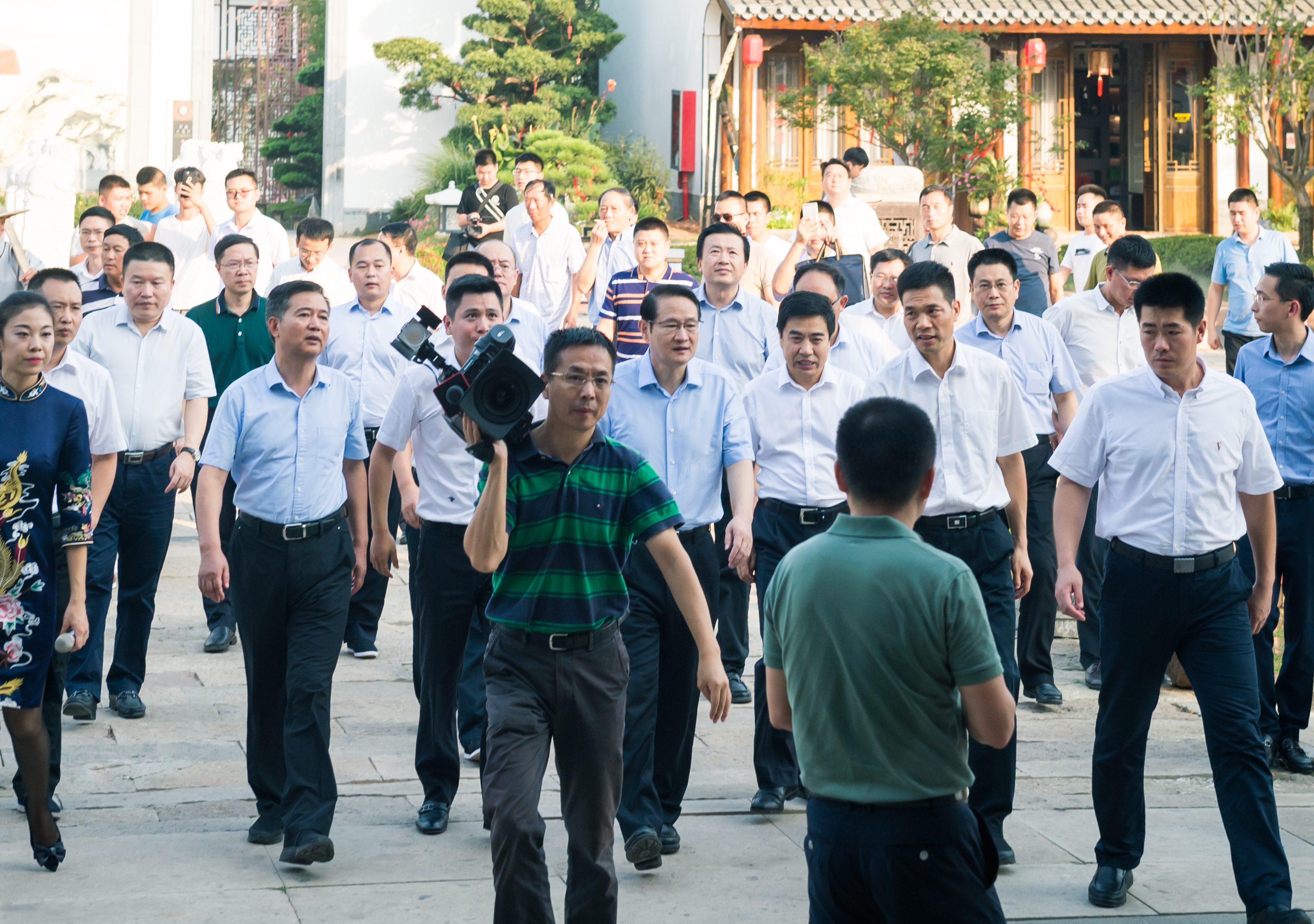 刘汉军1985年10月16日生于江西 a target="_blank" href="/item/上饶