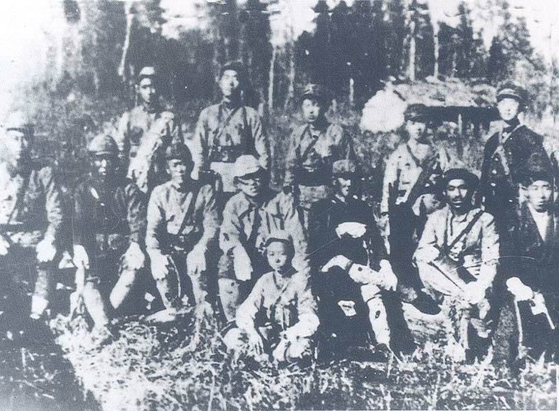  p> b>东北抗日联军 /b>(简称 b>东北抗联 /b>)是 a target="_blank"