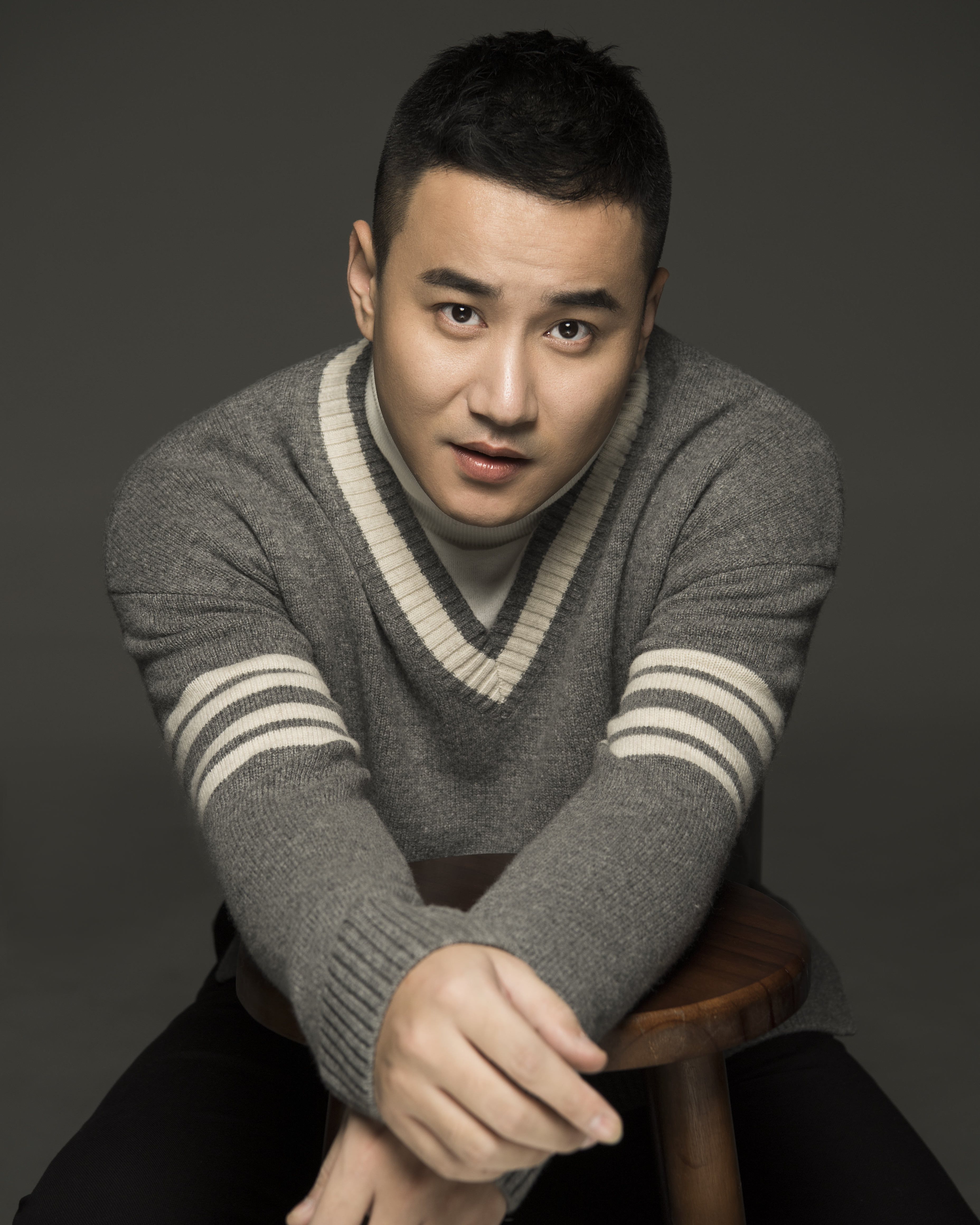  p data-id="gnbzjxzj7m">程实,1985年10月10日出生于辽宁省抚顺市