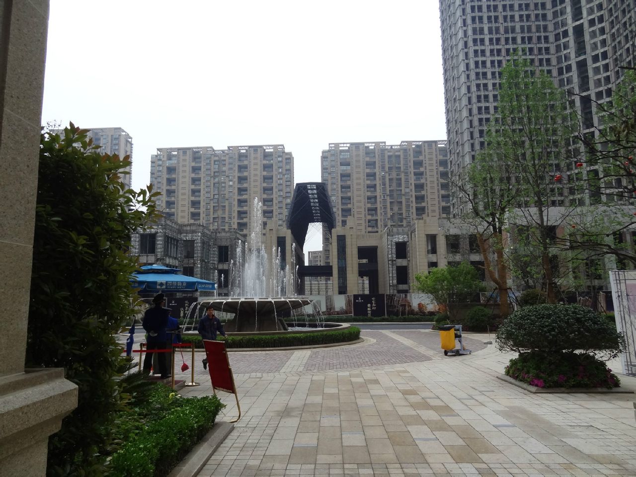  p>康城一品,雄踞临平新城cbd中央,东临9万m2水景公园,南靠世纪大道