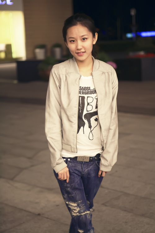  p>哈森,1990年7月29日出生于内蒙古自治区,中国内地女演员. /p>