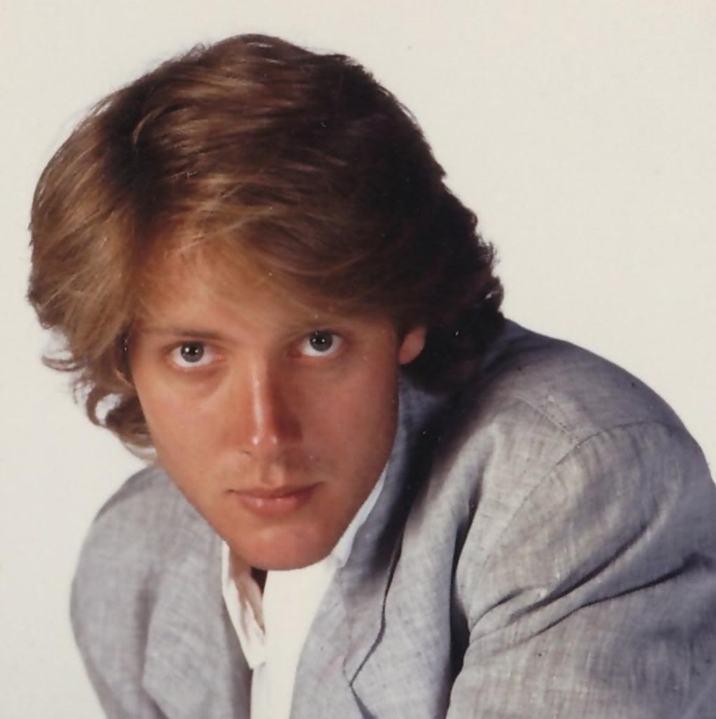  p>詹姆斯·斯派德(james spader),1960年2月7日出生于马萨诸塞州