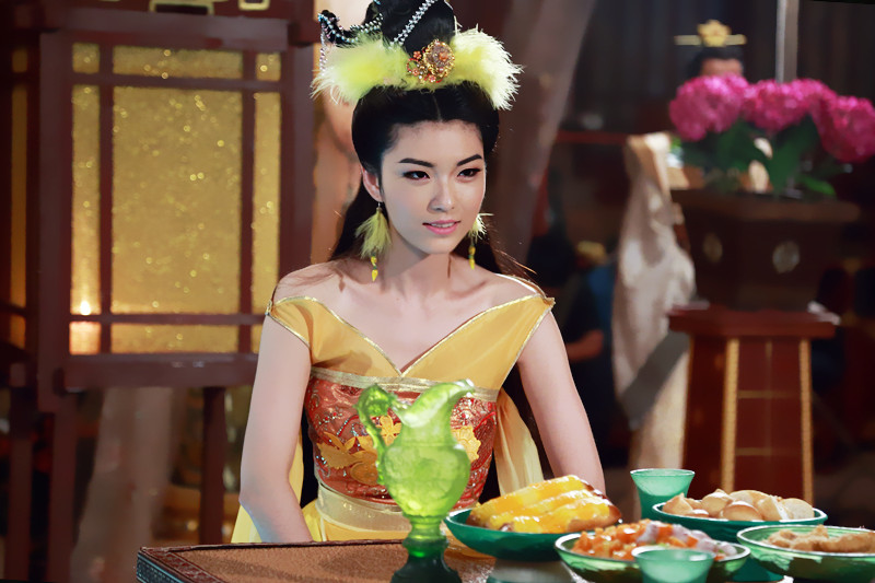  p data-id="gnzrk9b3a1">沈英,出生于四川南充,中国内地新晋演员,曾