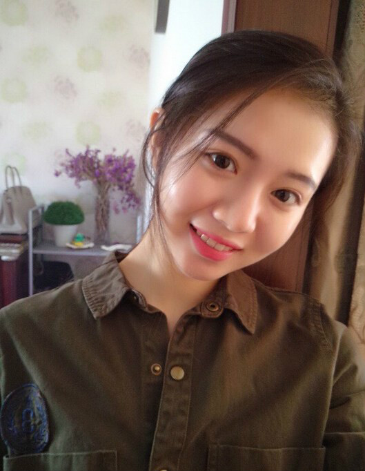  p data-id="gnz8tzzkm3">丁可儿,原名丁可,199