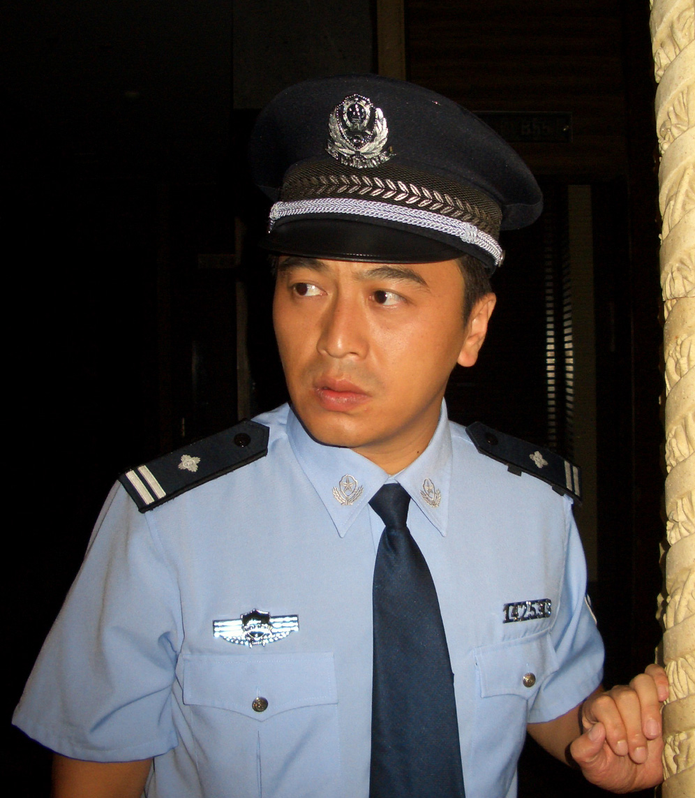 go0jdim0v2">陈颢文,1974年12月17日出生于上海市,中国内地影视男演员