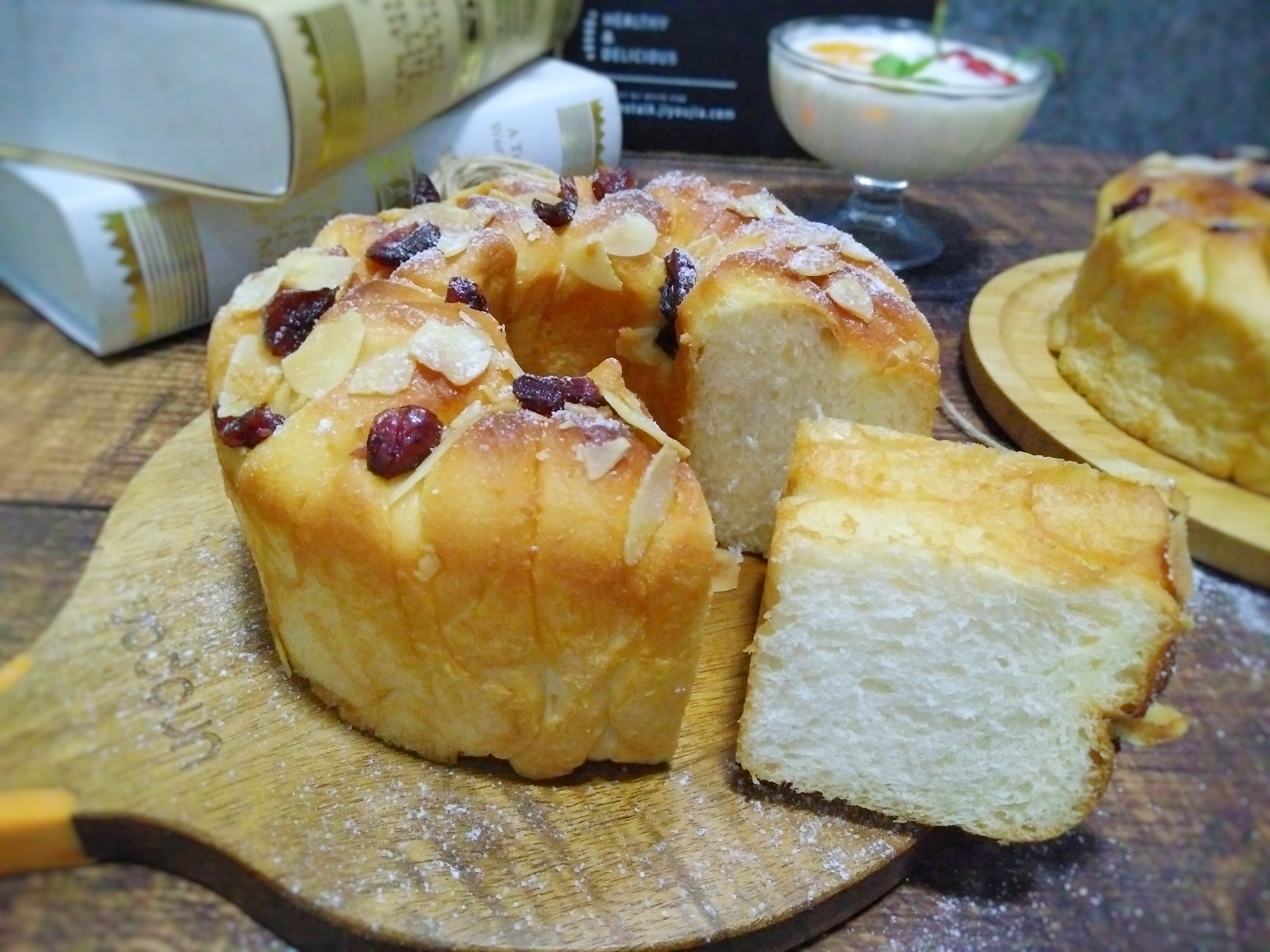 脆皮红糖炼乳面包