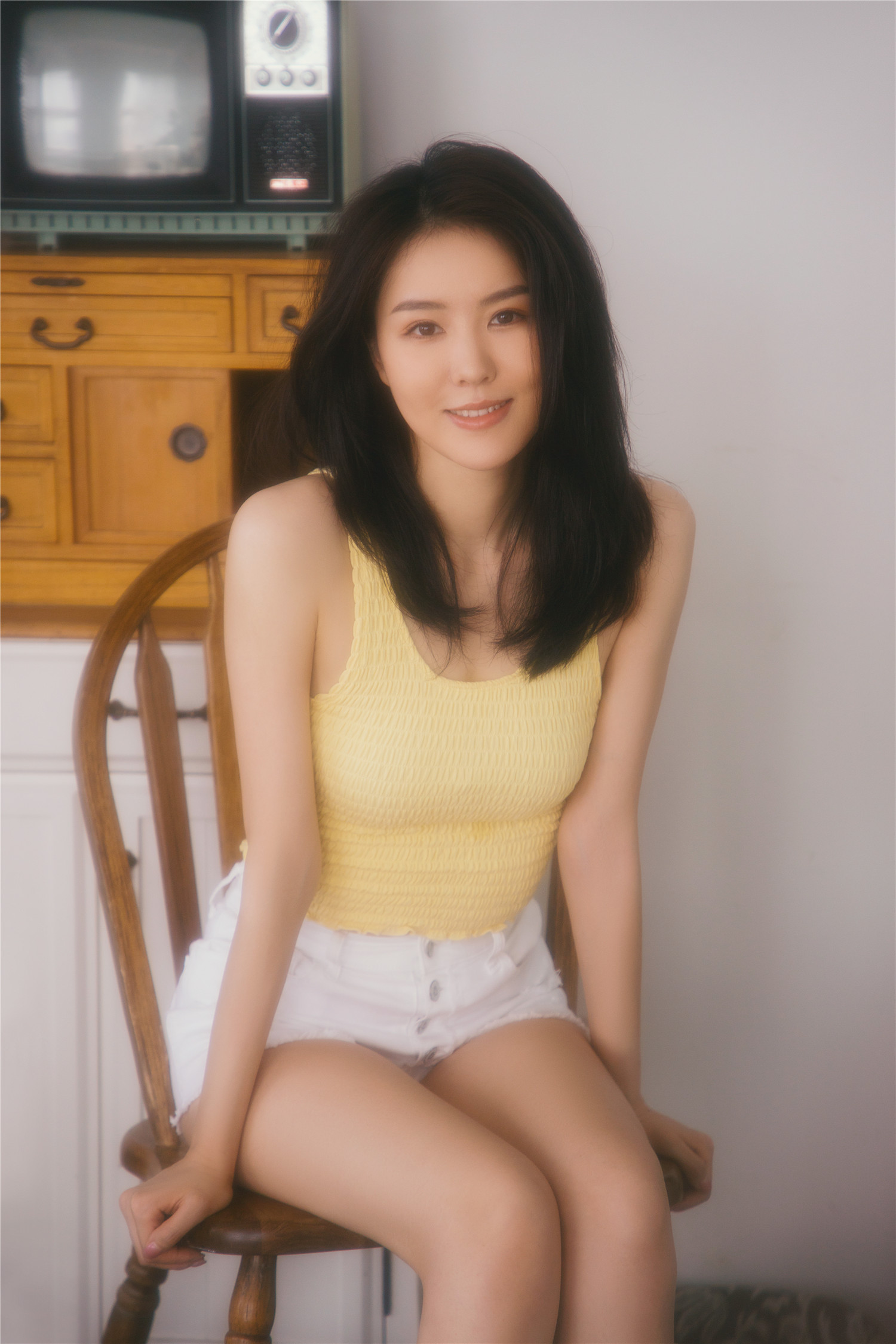  p data-id="gnbk6av9lt">李佳乐,中国内地影视女演员,2020年2月10日