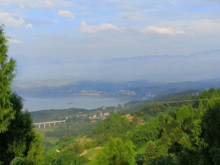  p>沿溪镇,隶属于重庆市石柱土家族自治县,地处 a target="_blank"