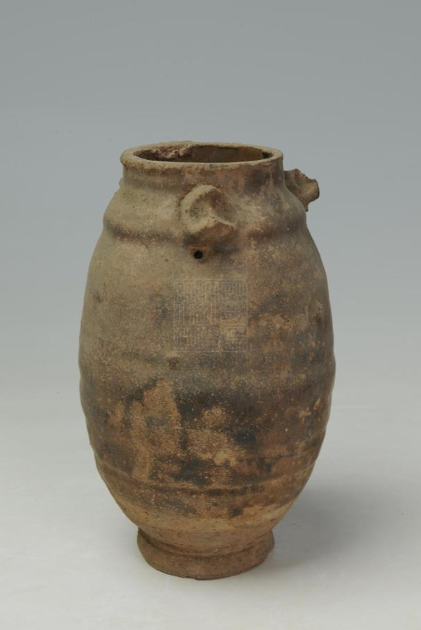 明多角陶谷仓罐