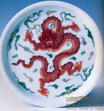 国家博物馆的“龙纹”瓷器，美极了！_百科TA说
