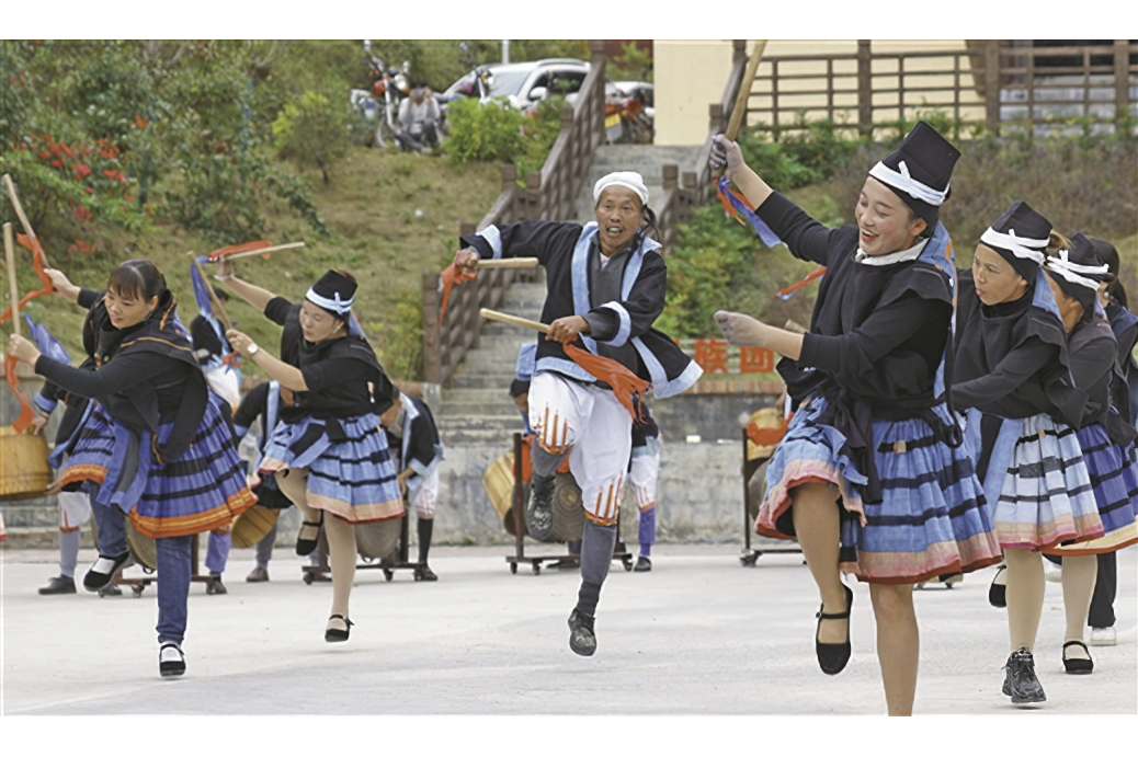 id="2392966">河池市<a target="