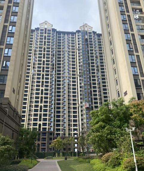  p>三和名仕城位于武汉市蔡甸蔡甸其它,由 a target="_blank" href="