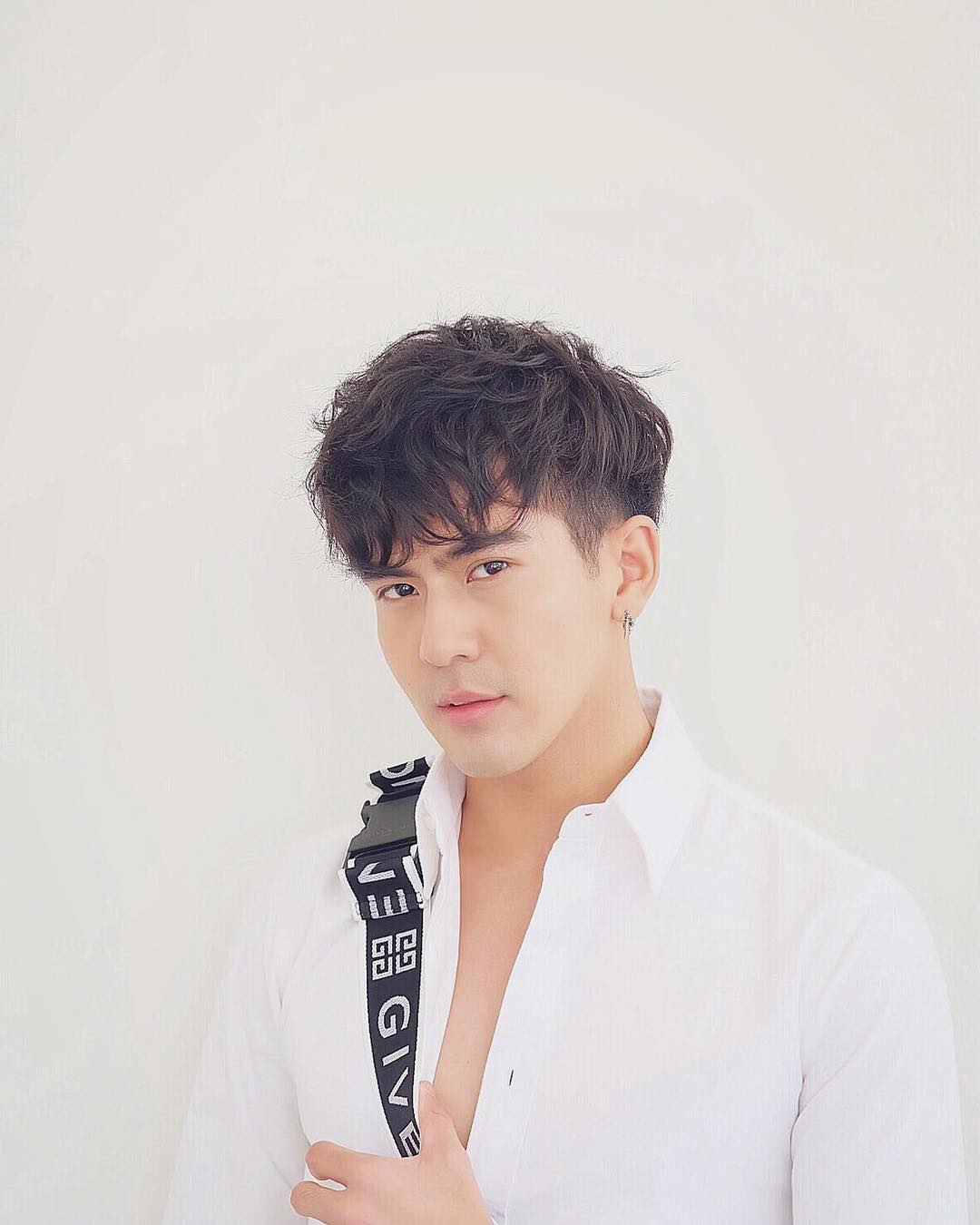 麦塔立卡侬(toey),1992年2月25日出生于泰国安纳乍能,泰国男演员