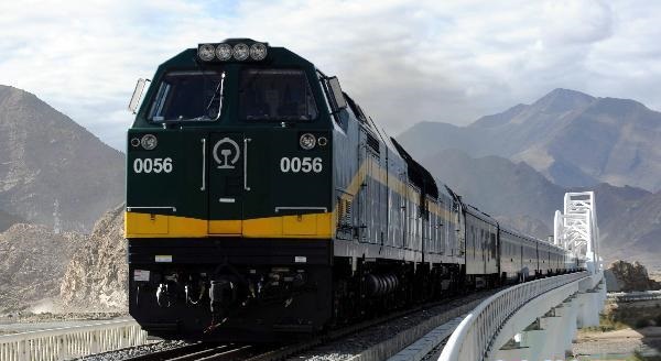 青藏铁路拉萨河特大桥