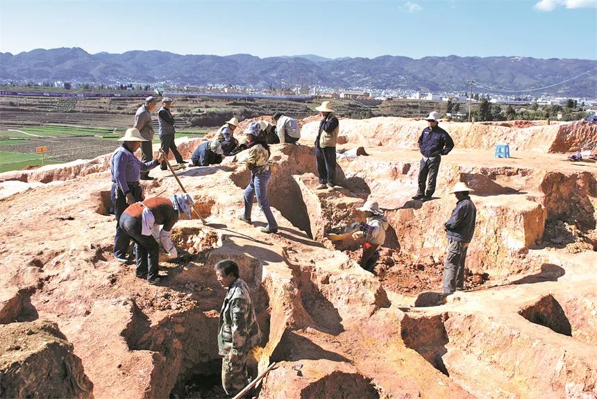 大甸山遗址,位于云南省保山市 a target="_blank" href="/item/昌宁县
