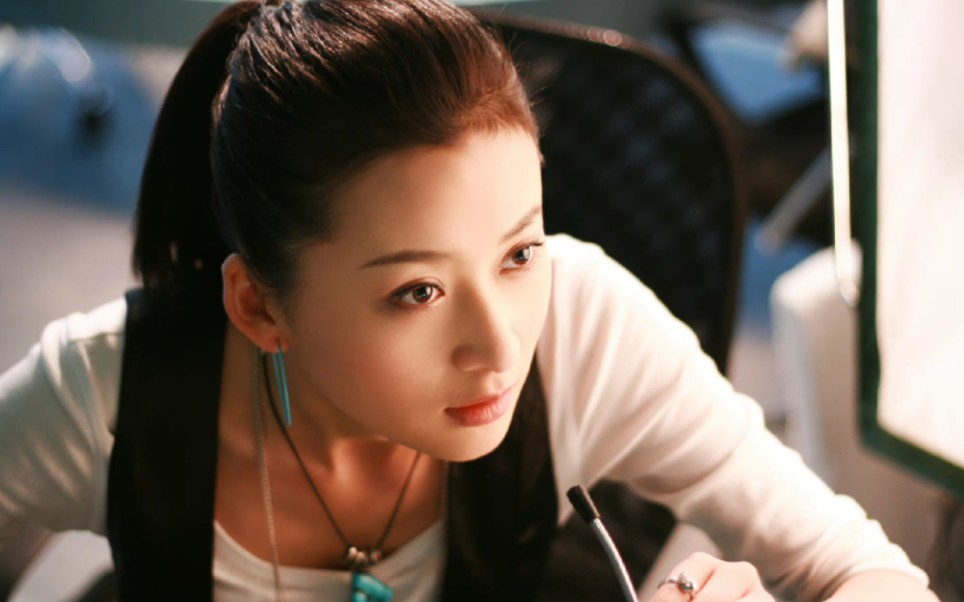 美真,中国科幻特摄剧《 a target="_blank" href="/item/铠甲勇士光影