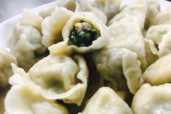 猪肉菠菜饺子