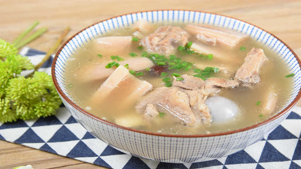 排骨莲藕山药汤