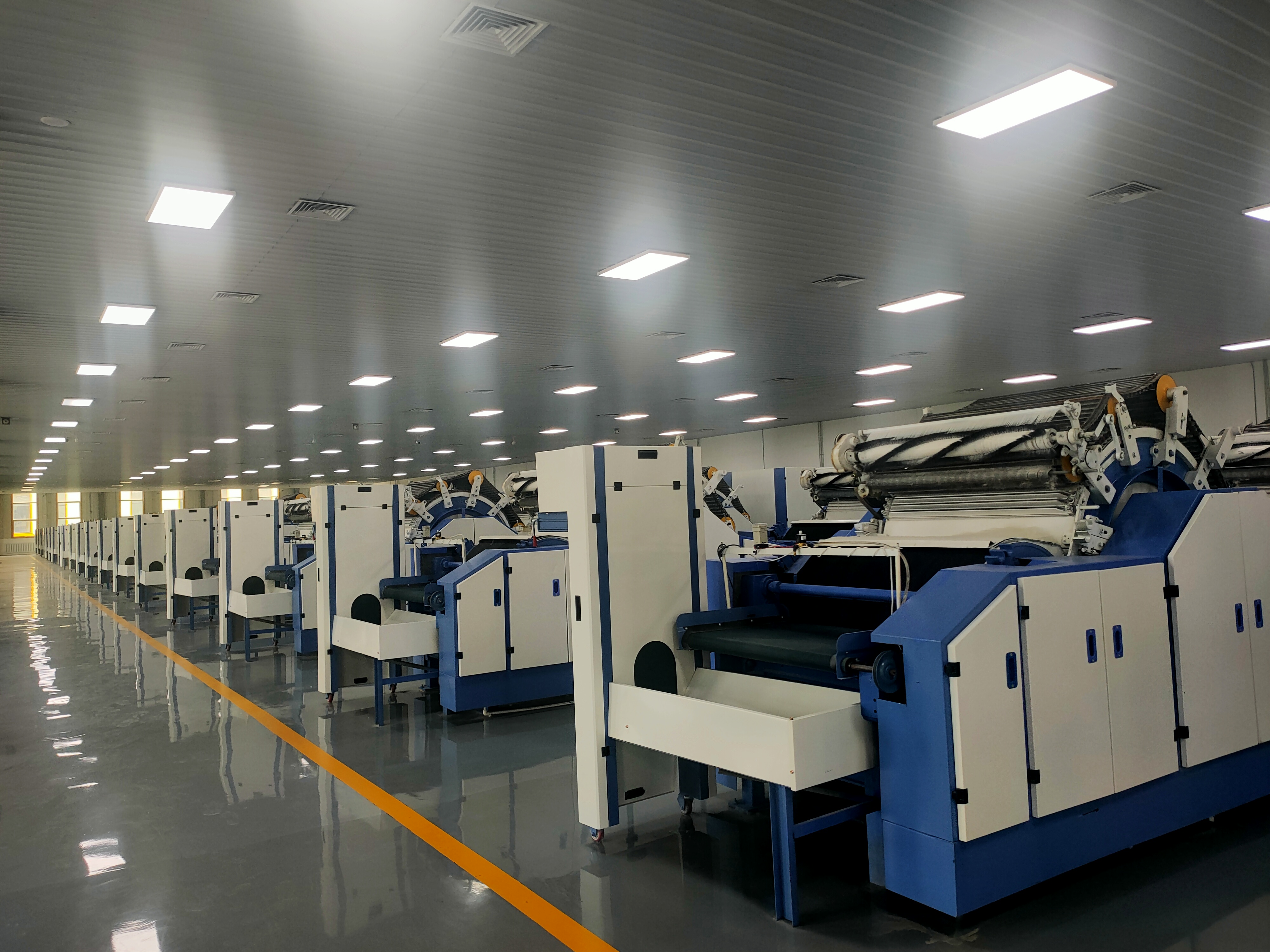 农林科学技术的研发,推广及应用服务;羊绒生产加工销售,纺织机器设备