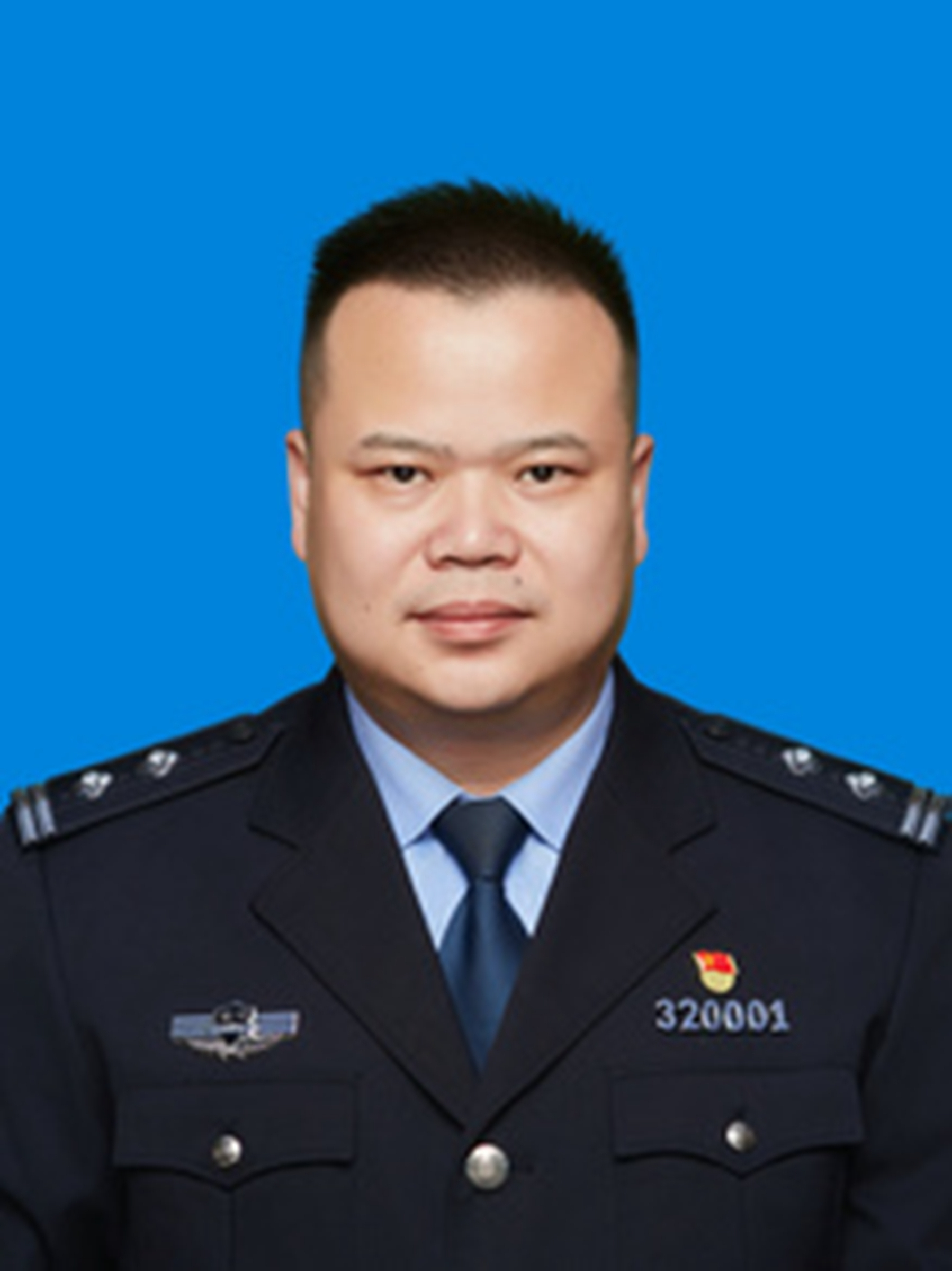 zwozx">现任福建省漳州市龙文区人民政府党组成员,副区长,公安局长