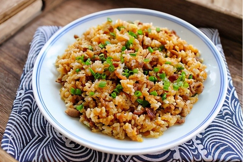 黑椒蚝油牛肉粒炒饭