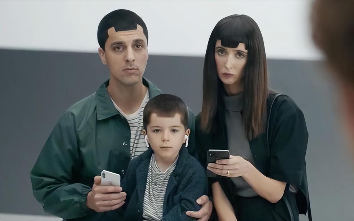 全球第一的三星，嘲讽苹果iPhone 14无创新！网友：鬼才信_百科TA说
